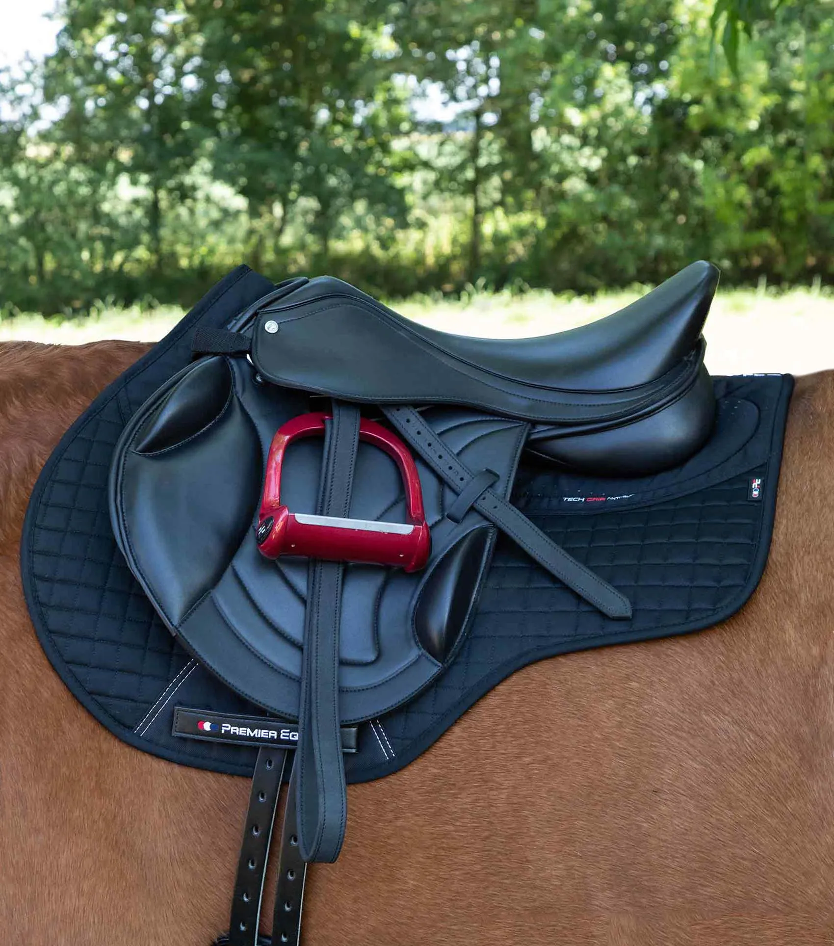 Close Contact Tech Grip Pro Anti-Slip Saddle Pad - GP/Jump Square Black