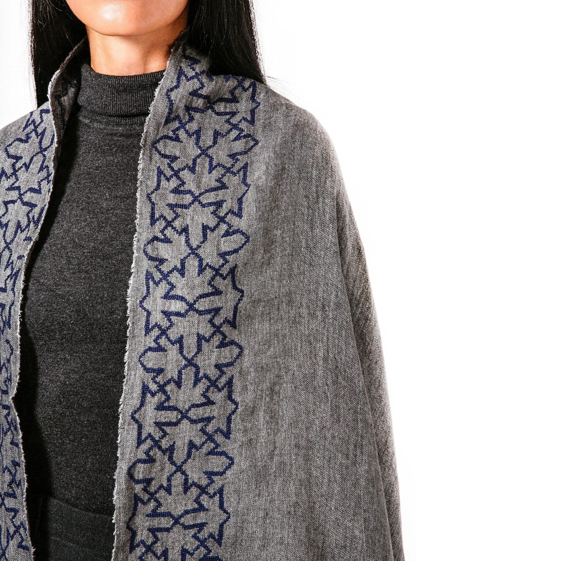 GRAY LINEN SHAWL SULTAN HAN