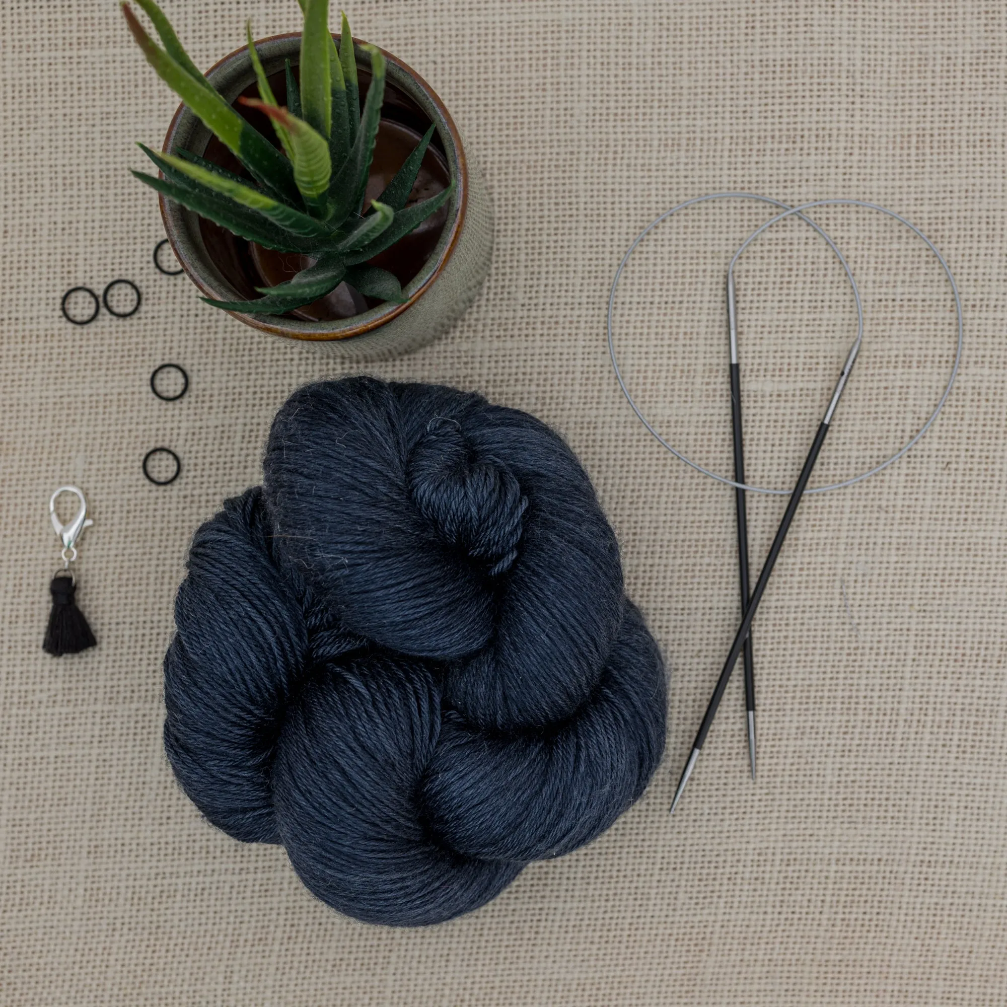 Kit de Tricot - En Oasis, Chandail Ranunculus par Midori Hirose