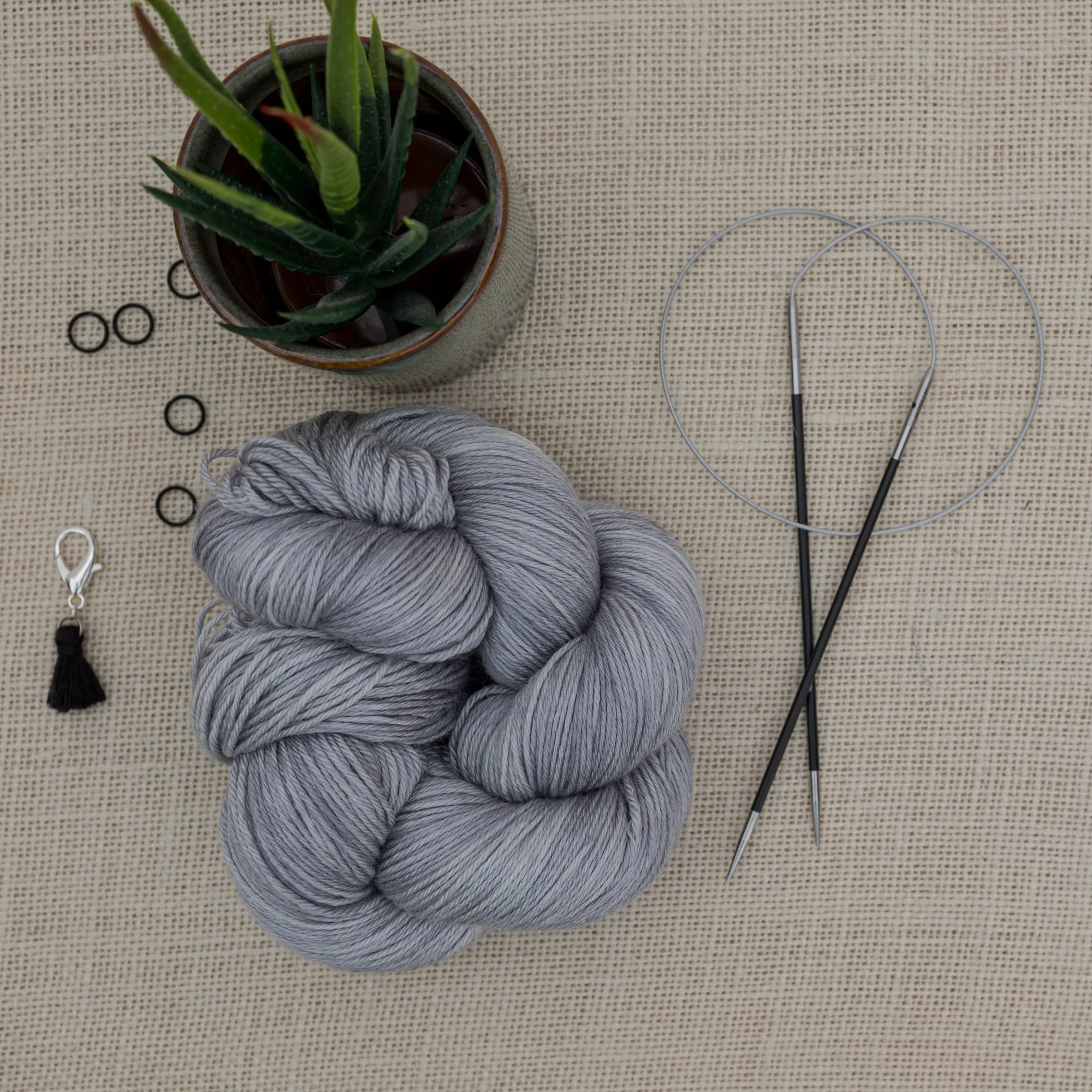 Kit de Tricot - En Oasis, Chandail Ranunculus par Midori Hirose