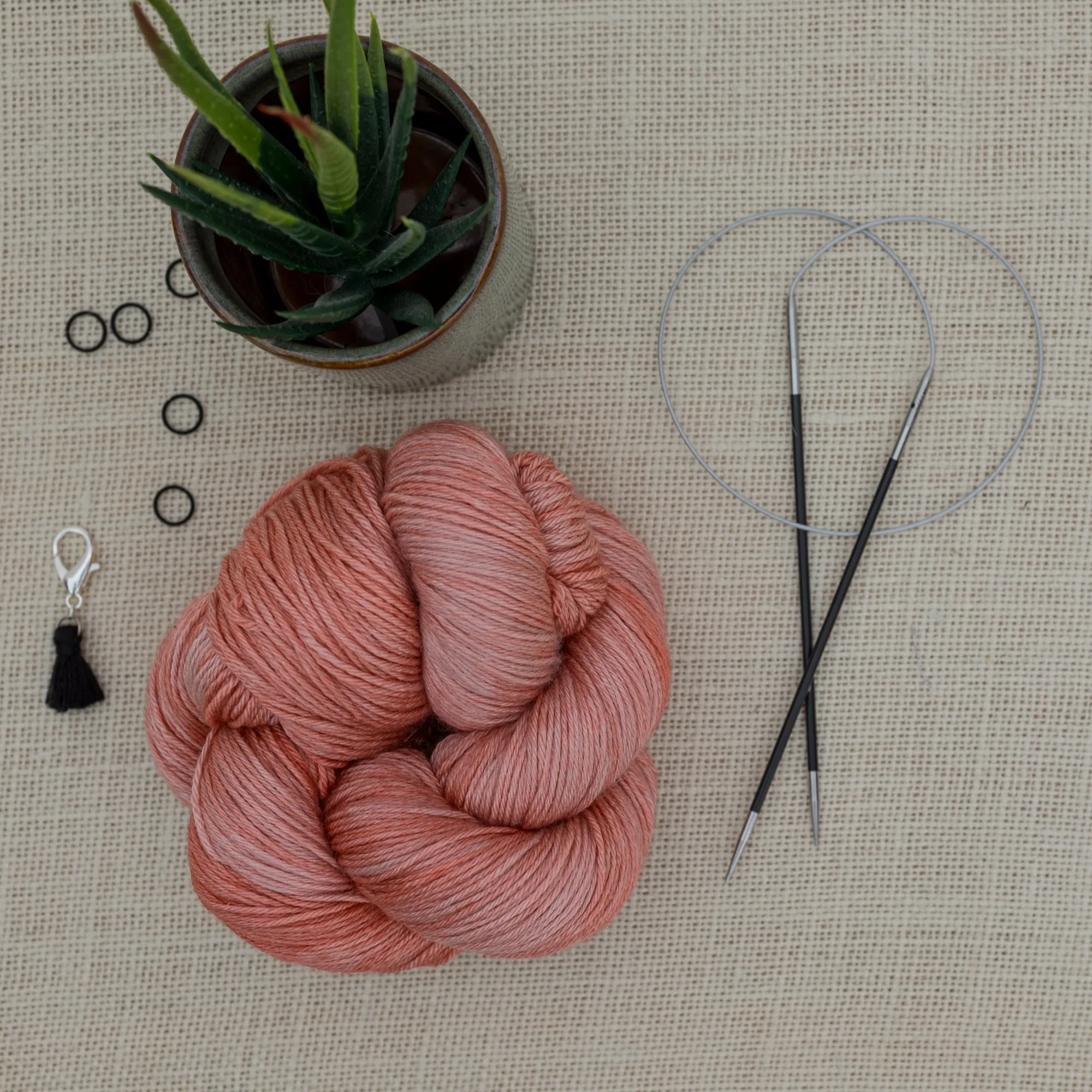 Kit de Tricot - En Oasis, Chandail Ranunculus par Midori Hirose