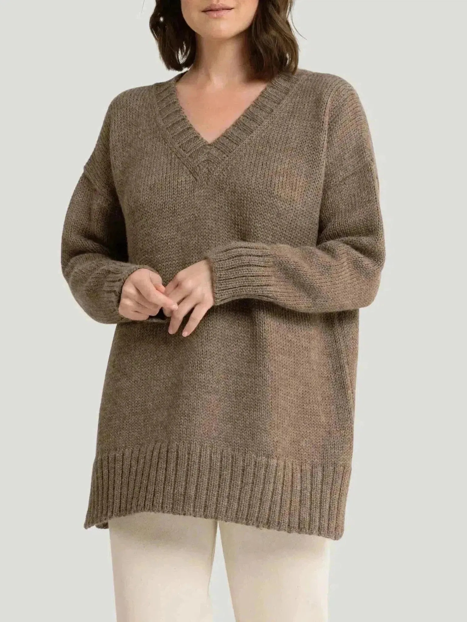 LAUDE the Label Virginia V-Neck Sweater