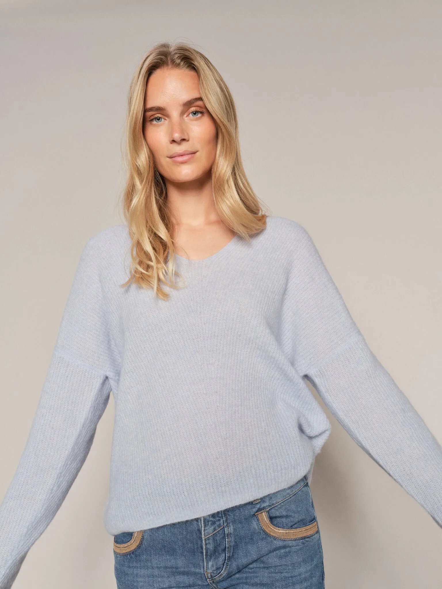 MMThora V-Neck Knit