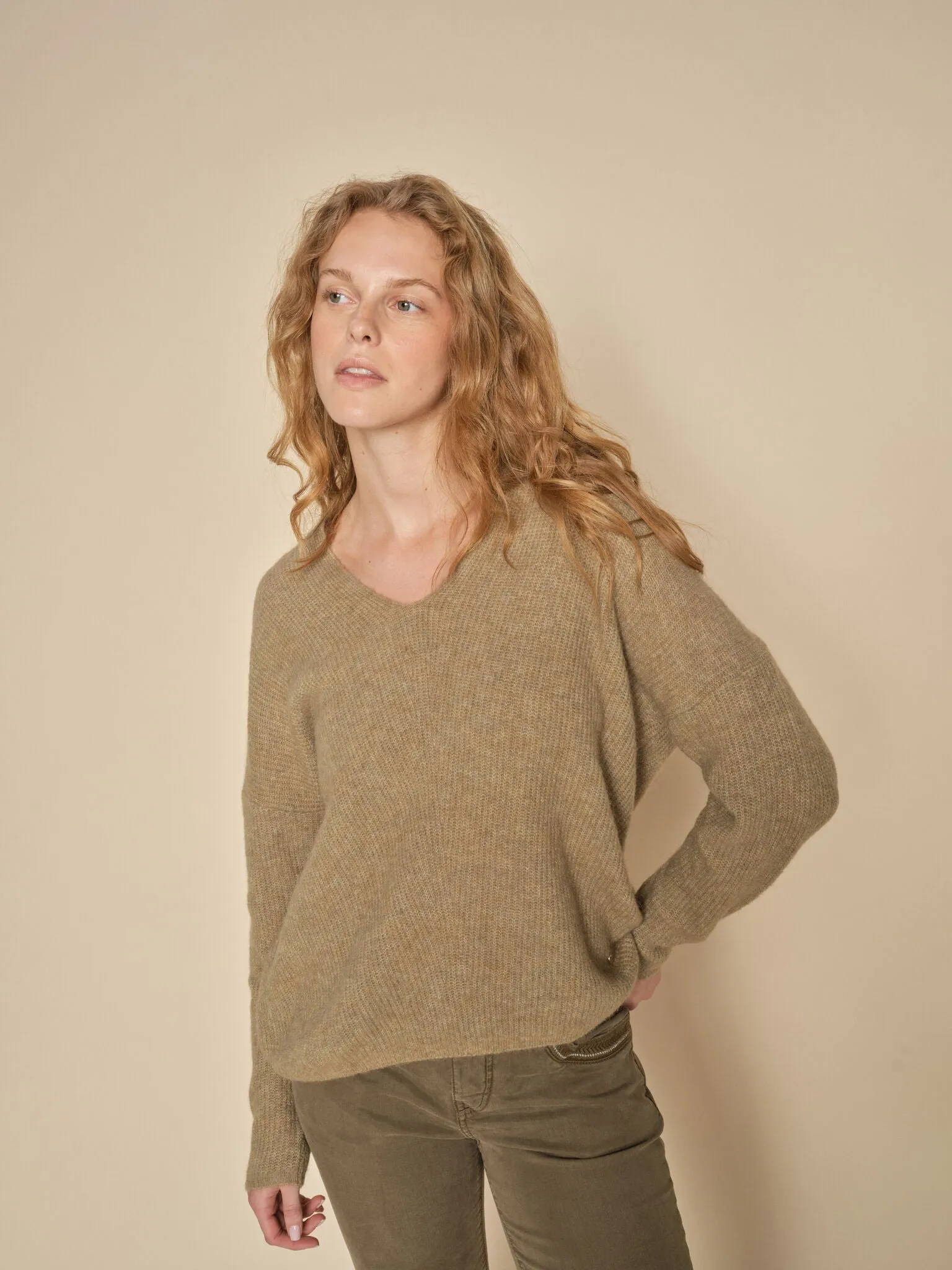 MMThora V-Neck Knit