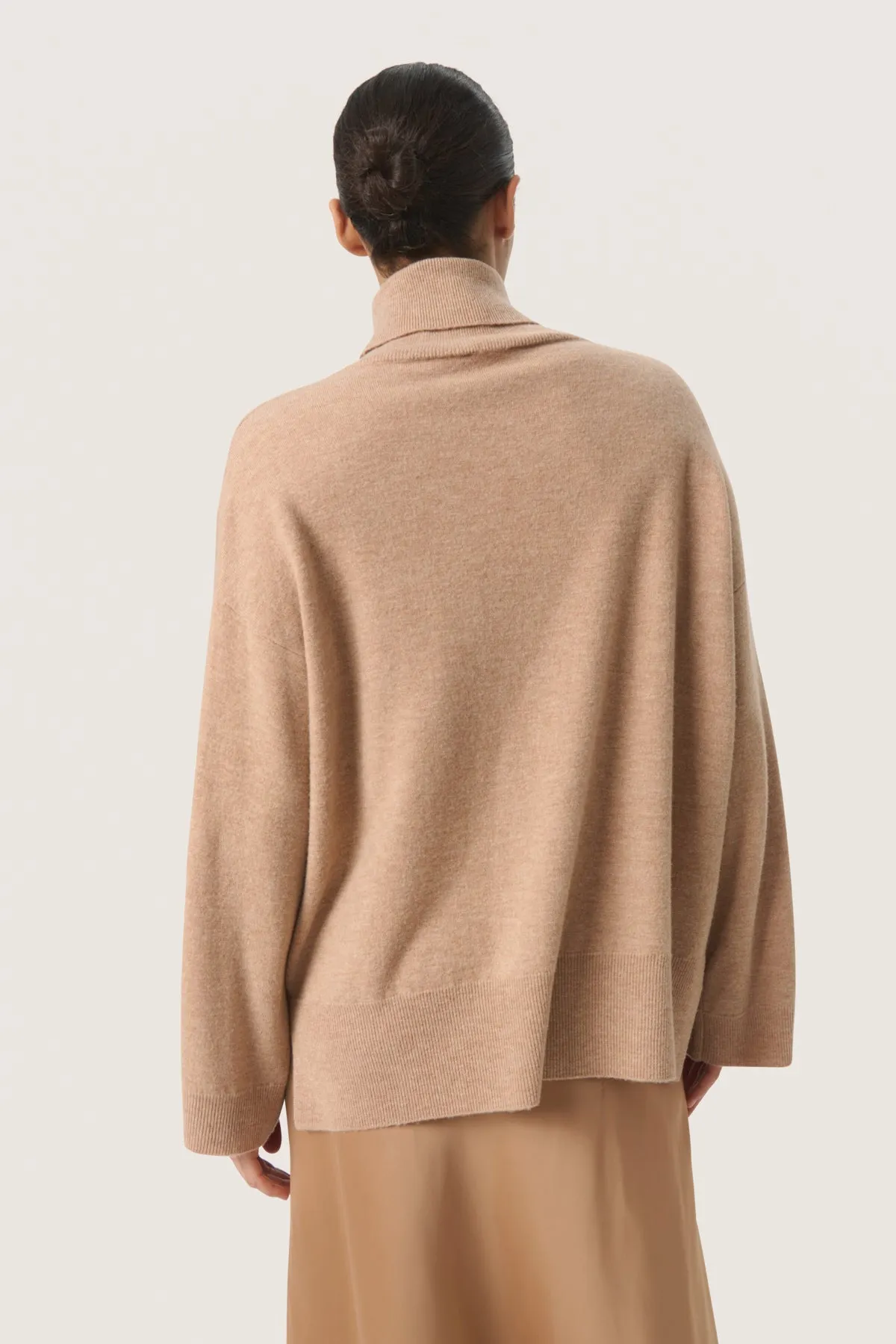 Molina High Neck Pullover