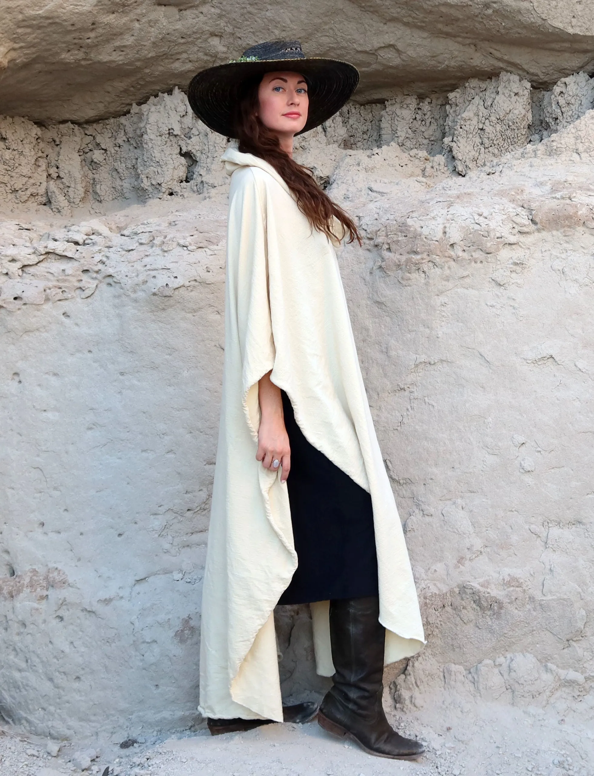 ORGANIC WOOL Nomad Aphrodite Long Cape