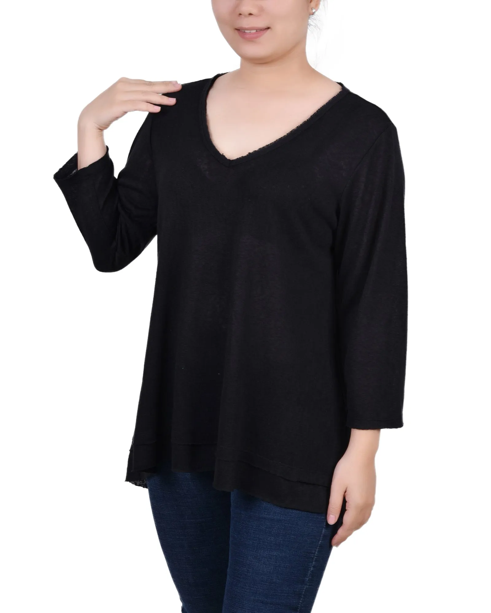 Petite 3/4 Sleeve V Neck Top