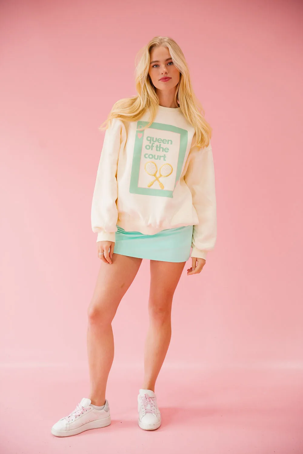 QUEEN OF THE COURT CREAM PULLOVER