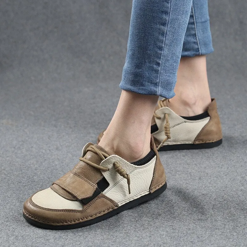 Retro Fashion Two-Toned Women's Flat Shoes