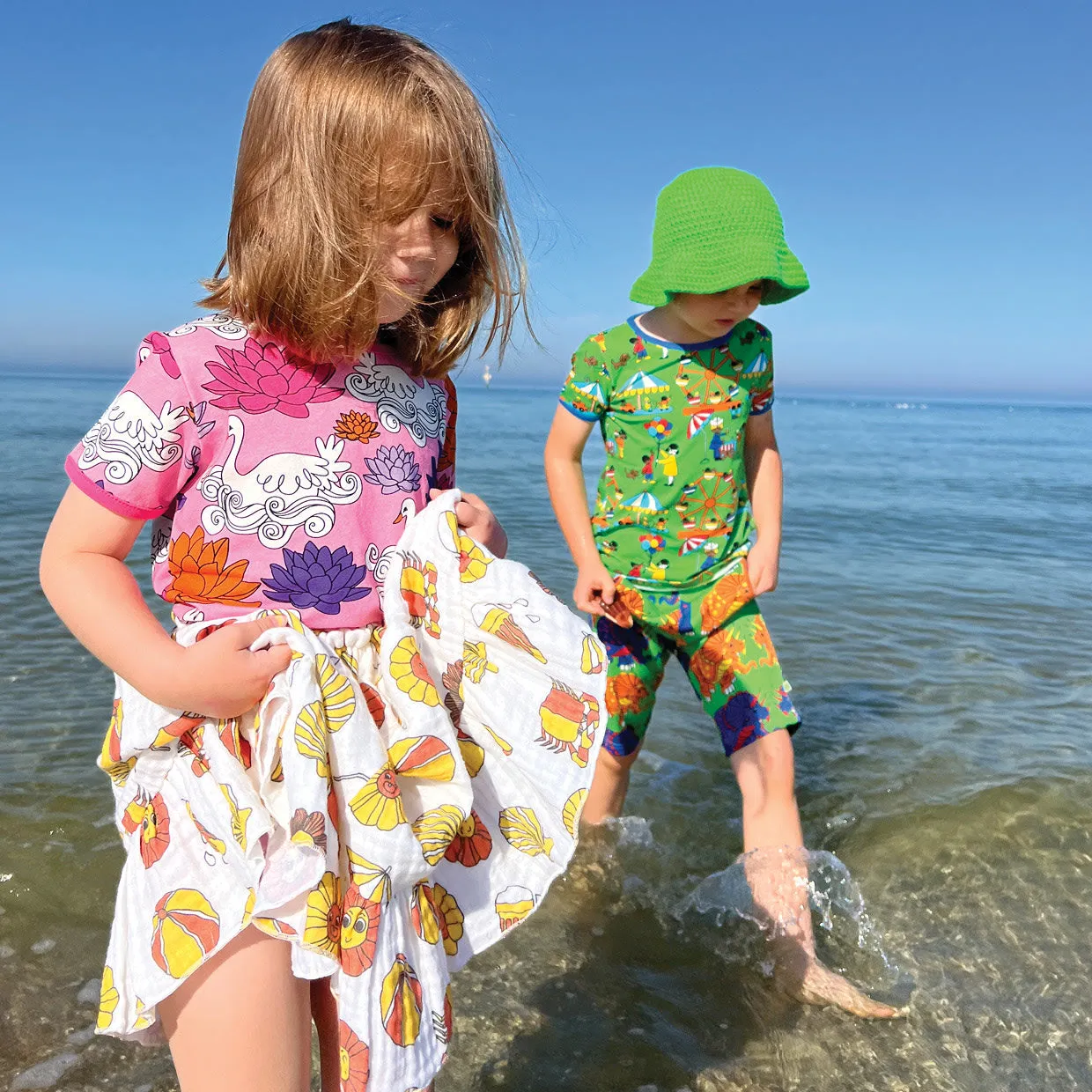 Skirt with summer vacation symbols