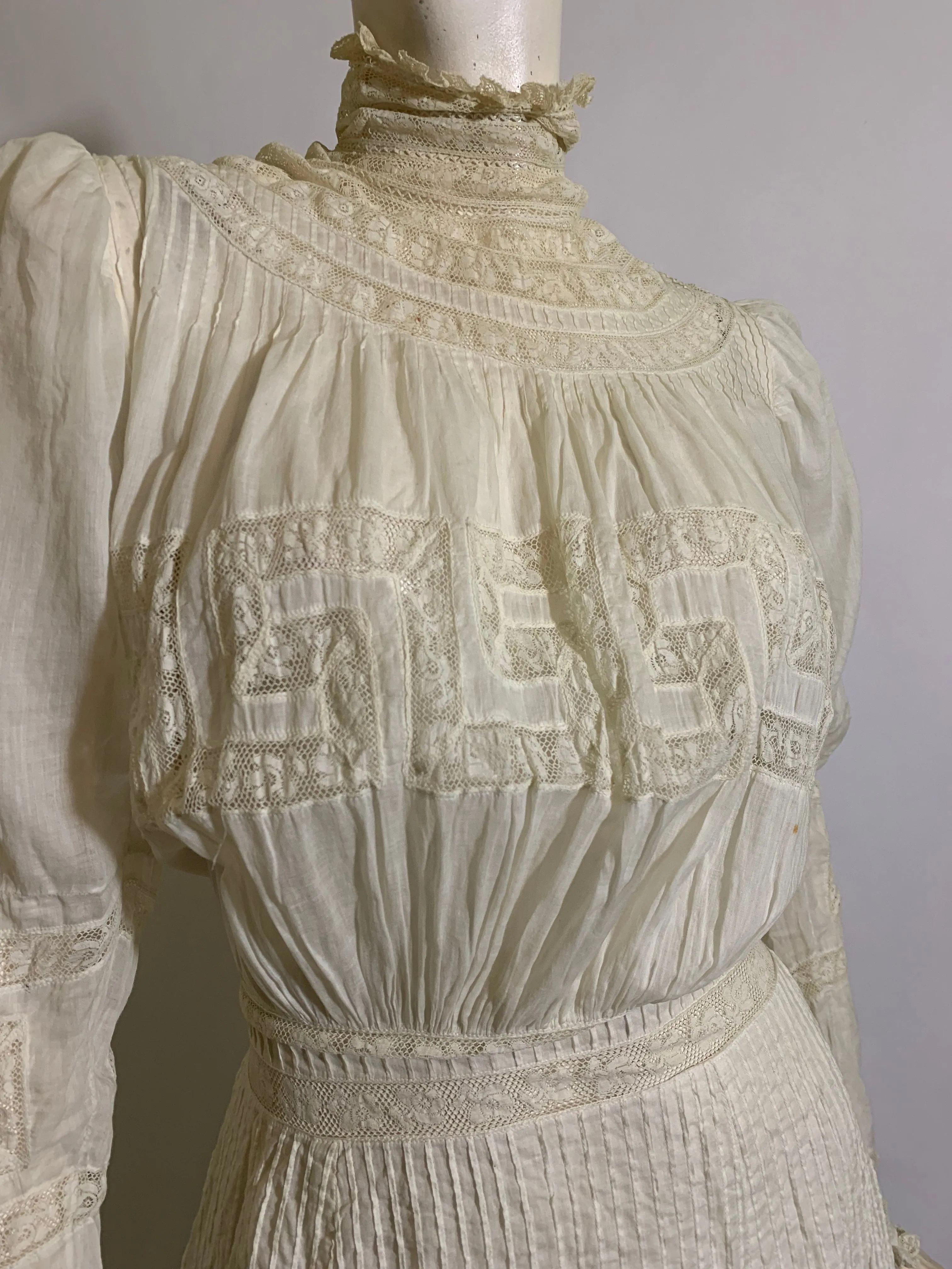 Sweet White Lawn Cotton Pin Tucked Lace Trimmed Garden Party Dress circa 1890s