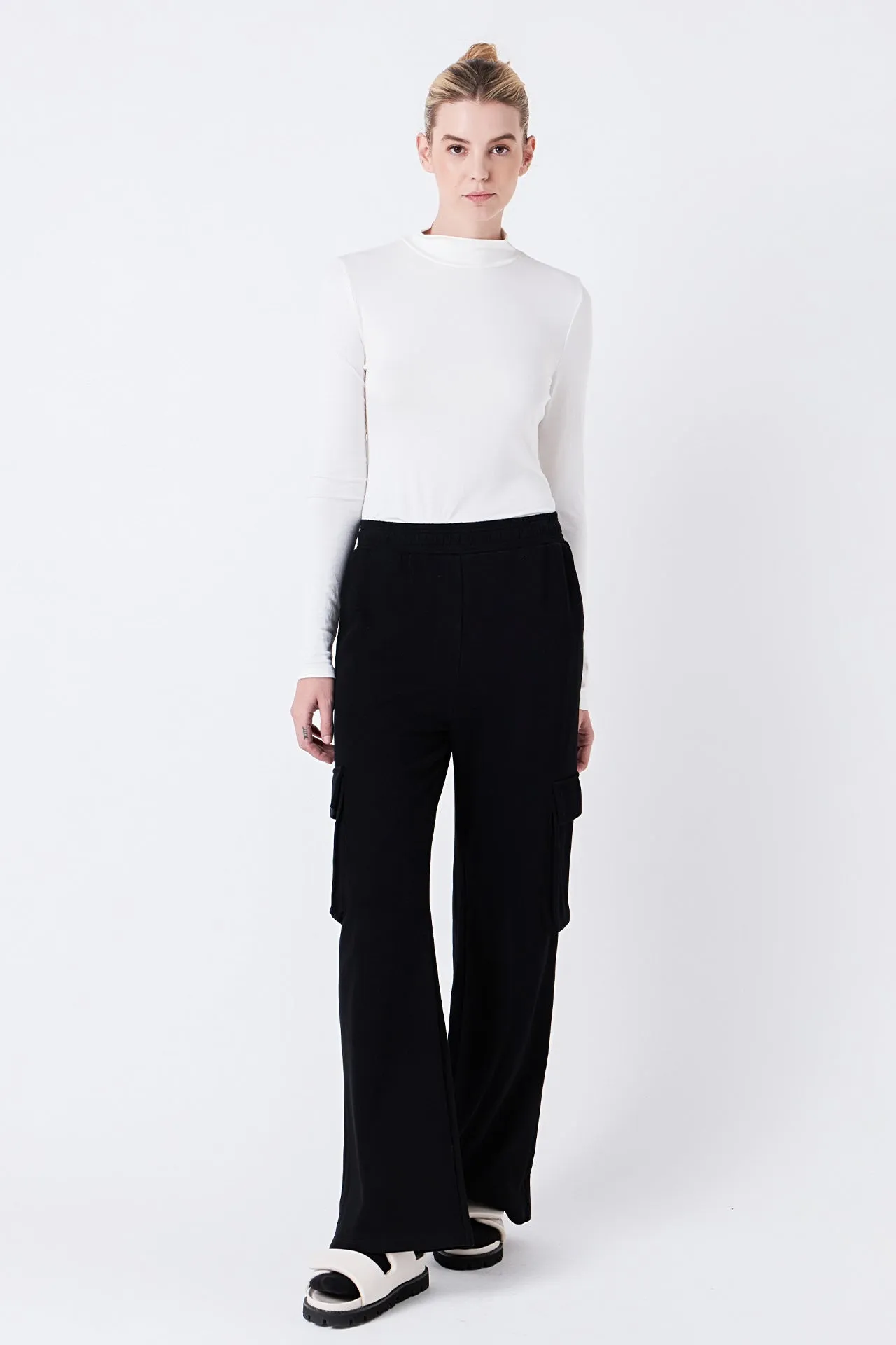 Wide Knit Pants with Pockets