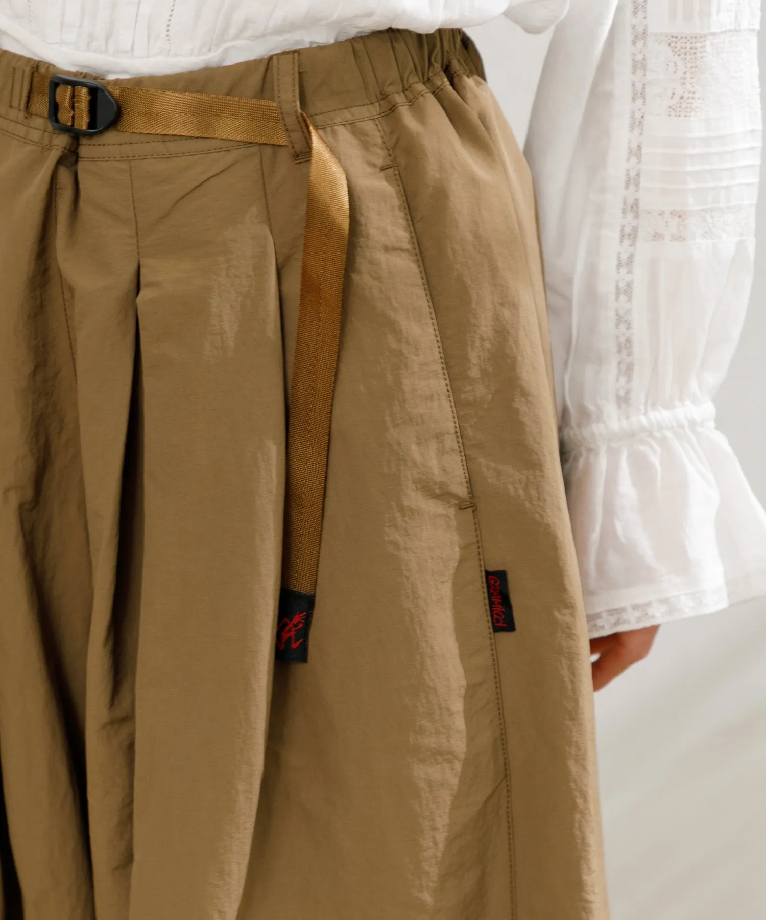 【WOMEN】GRAMICCI NYLON FLARE PANT