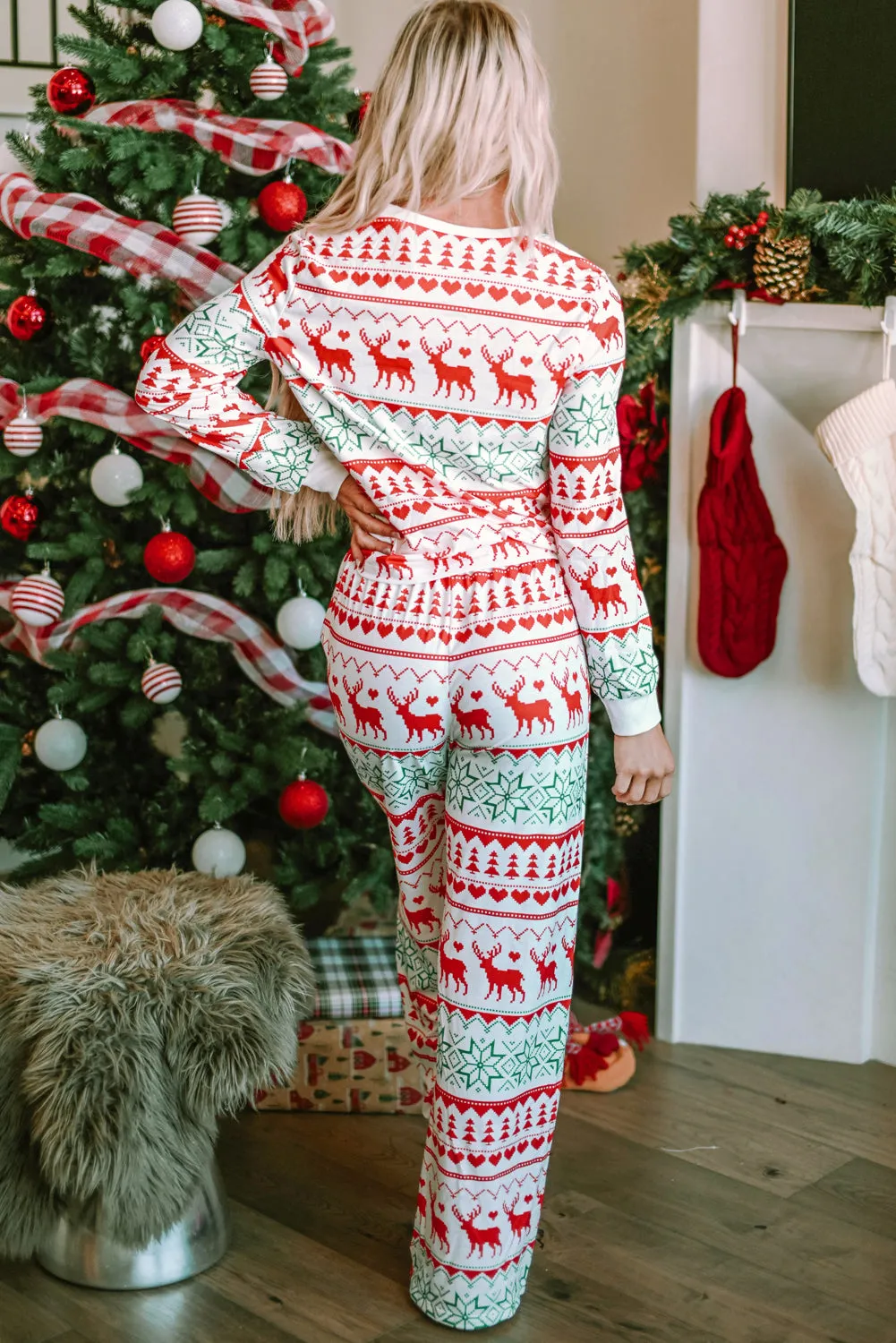 Womens Festive Reindeer White Christmas Print Pullover and Pants Pajama Set